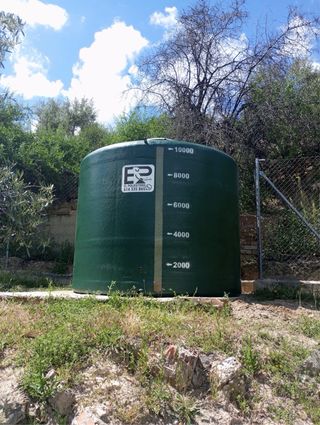 Fabricantes de depósitos y fosas de poliéster