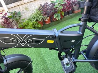Bicicleta Eléctrica Plegable Negra