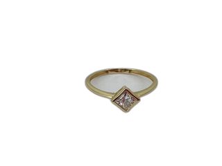 sortija oro 18k con piedra con diamante de laboratorio