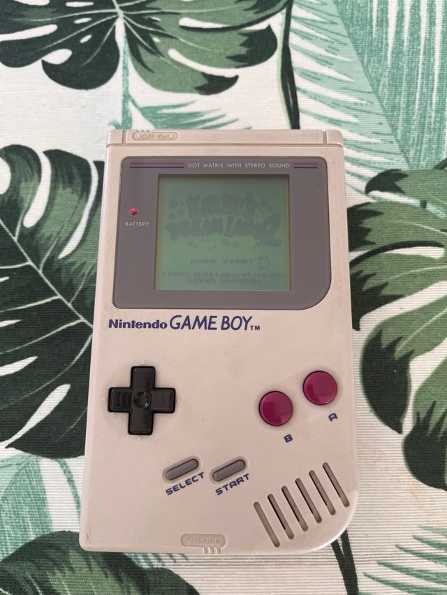 Nintendo Game Boy + 6 Juegos