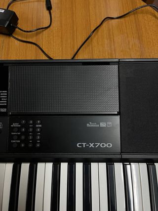 Casio CT-X700 tastiera + supporti + scatola