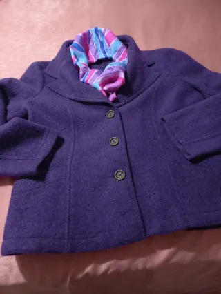 Giacca in lana viola in lana tipo mohair