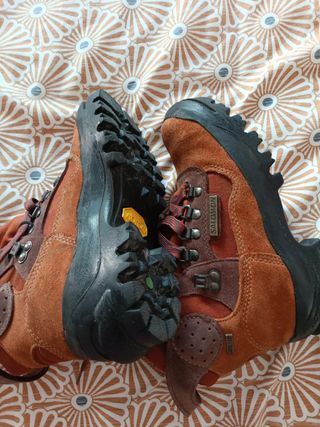 Botas Montaña Salomon Gore-Tex Talla 36