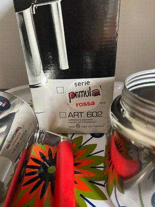 Caffettiera Vemi 6 tazze manico rosso