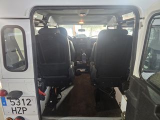 Land Rover Defender 2014