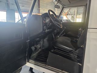 Land Rover Defender 2014