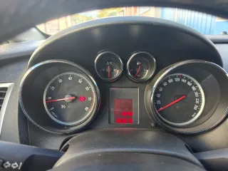 Opel Astra 2015