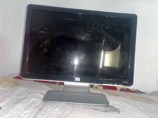 Monitor HP Negro y Plateado 19 pulgadas 