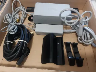 Nintendo Wii U Mario & Luigi Premium Pack