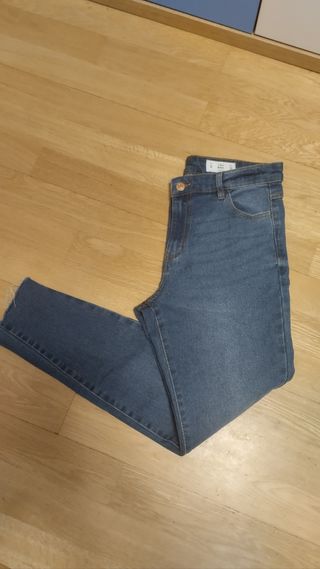 Vaqueros azules mujer