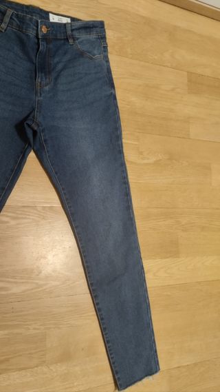 Vaqueros azules mujer
