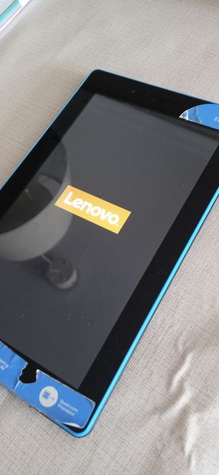 Tablet Lenovo Tab3 7 Essential