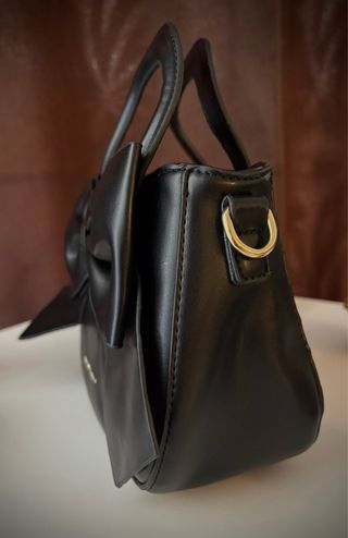 Conjunto de mujer de dos piezas a la moda.