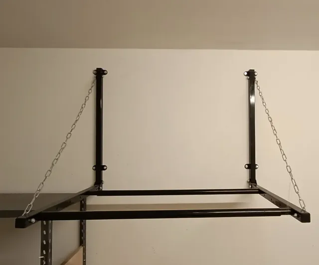 Staffa porta pneumatici