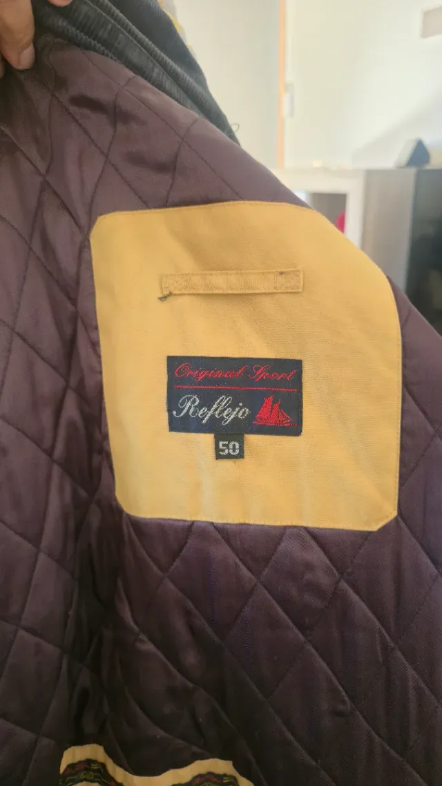 Parka Caballero Amarilla y marrón por dentro