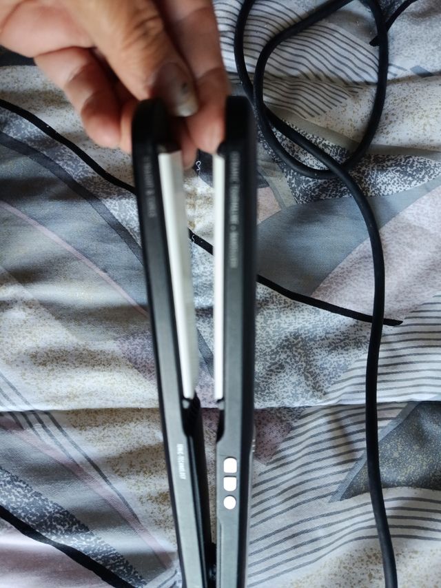 Plancha de pelo Grundig