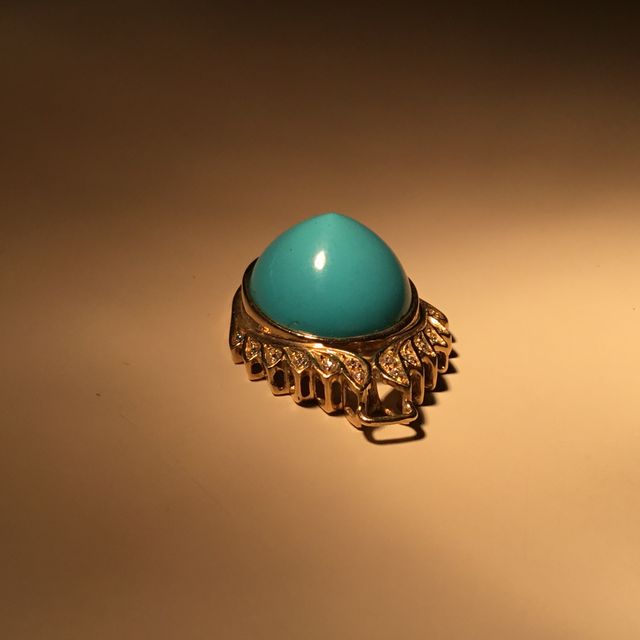 Pendientes y colgante de oro amarillo y zirconitas