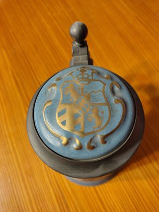 Collezione di boccali da birra in ceramica tedesca. 
