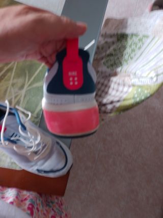 Deportivas Nike Blancas y Azules