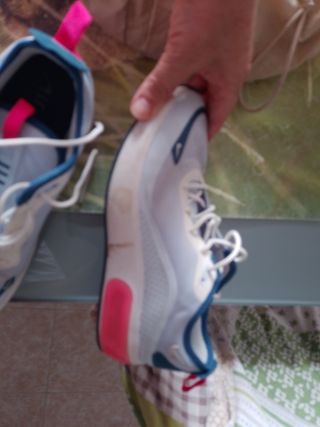 Deportivas Nike Blancas y Azules