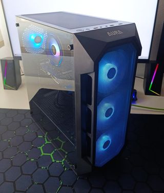 PC GAMING COMPLETAMENTE NUEVO - RX 580 - 16GB