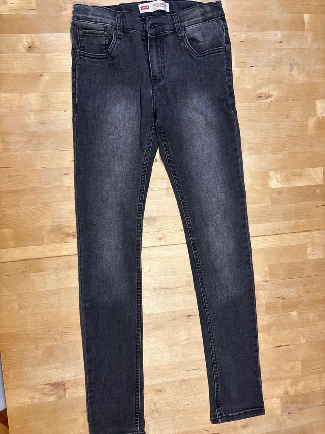 Pantalón vaquero Levi's 519 Skinny Fit 16 años
