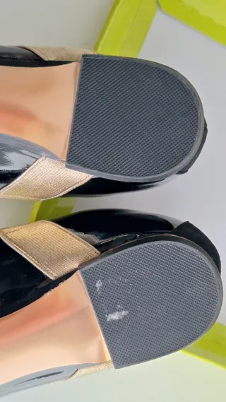 Zapatos Ted Baker Cencae Negro/Dorado Talla 41