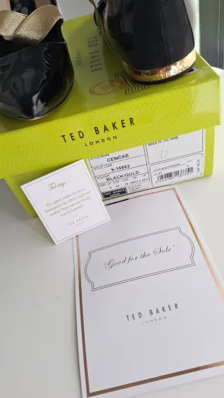 Zapatos Ted Baker Cencae Negro/Dorado Talla 41