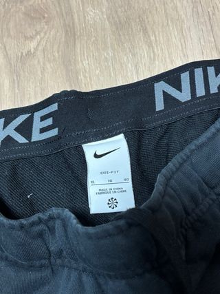 Pantalón Nike Negro
