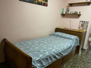 Cama nido con mesita de noche