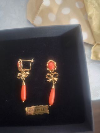 Pendientes Oro 18kt y Coral,3.47 gramos 