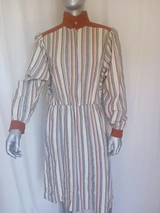 Vestido rayas beige multicolor.