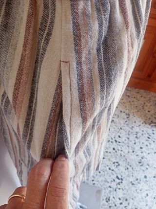 Vestido rayas beige multicolor.
