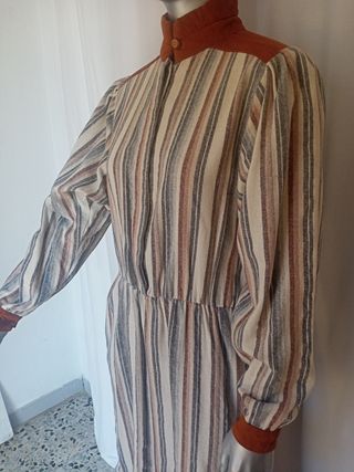 Vestido rayas beige multicolor.