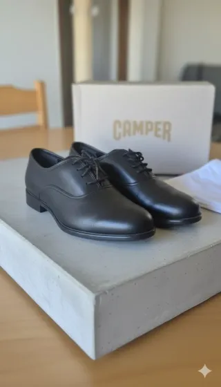 Zapatos Negros Oxford Clásicos | Camper | 37