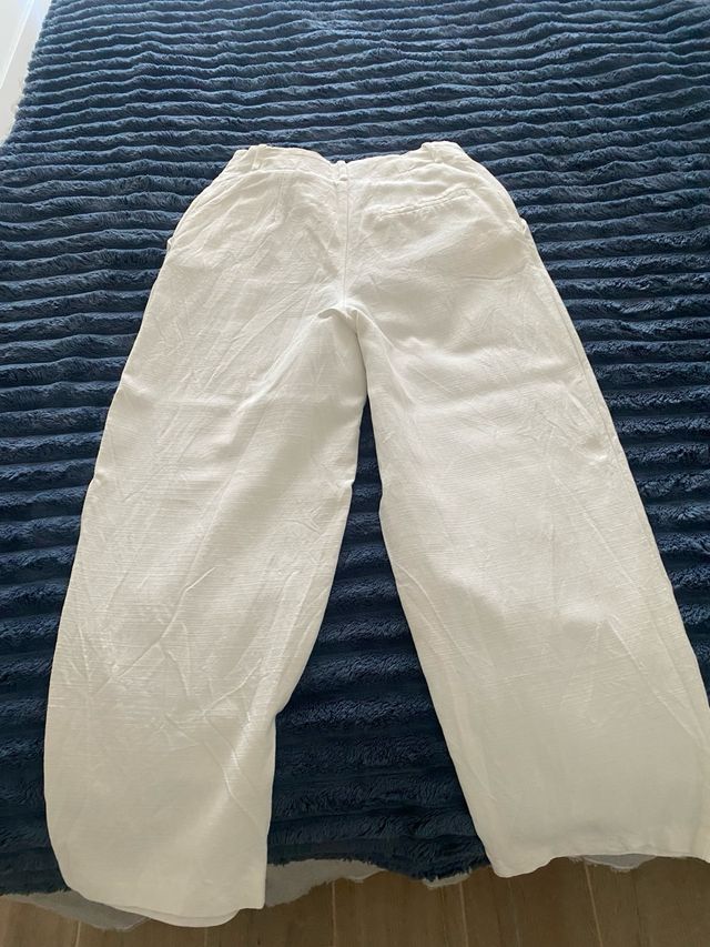 Pantalones blancos de lino