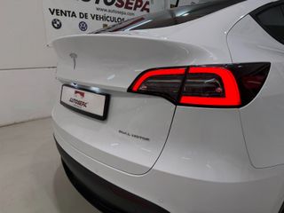 Tesla Model Y Gran Autonomía 4WD