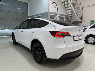 Tesla Model Y Gran Autonomía 4WD