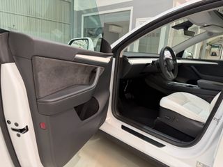 Tesla Model Y Gran Autonomía 4WD