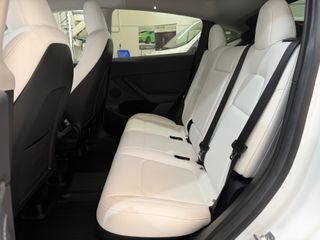 Tesla Model Y Gran Autonomía 4WD