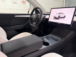 Tesla Model Y Gran Autonomía 4WD