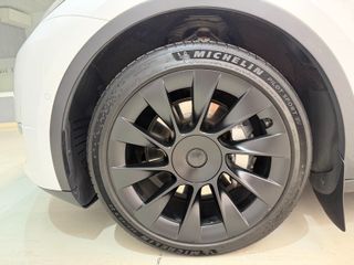 Tesla Model Y Gran Autonomía 4WD