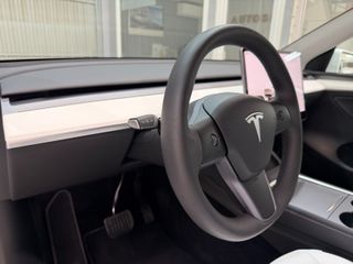 Tesla Model Y Gran Autonomía 4WD