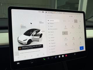 Tesla Model Y Gran Autonomía 4WD
