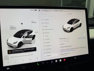 Tesla Model Y Gran Autonomía 4WD
