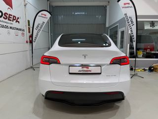 Tesla Model Y Gran Autonomía 4WD