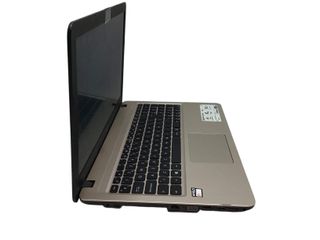 pc portatil asus f540y