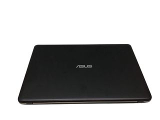 pc portatil asus f540y
