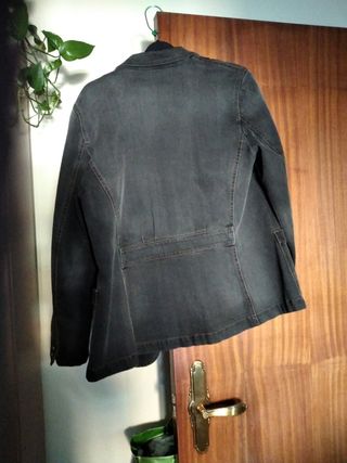 Chaqueta vaquera negra Ralph Lauren.