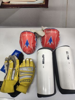 Equipación Hockey Patines. Sticks VARO BARI 
